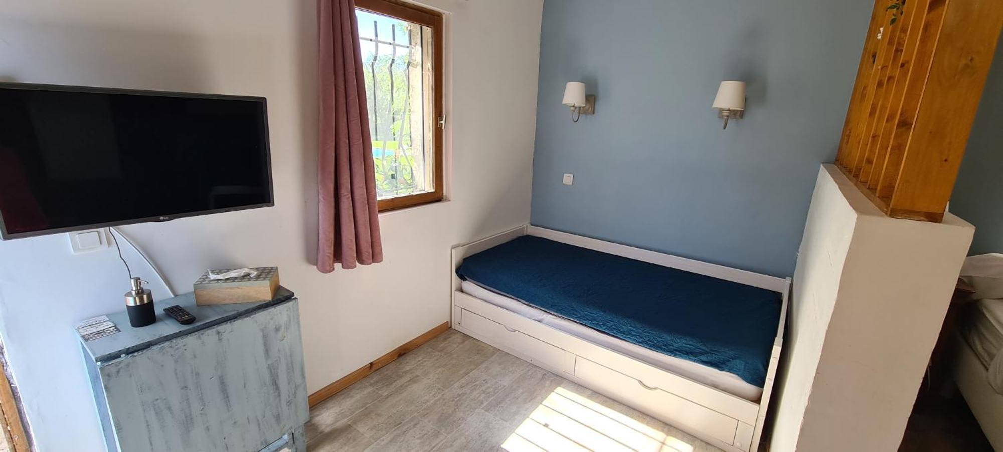 Le Mas Des Cerisiers Jacuzzi Et Sauna Inclus Pour Tous Les Logements Avignon Exterior photo