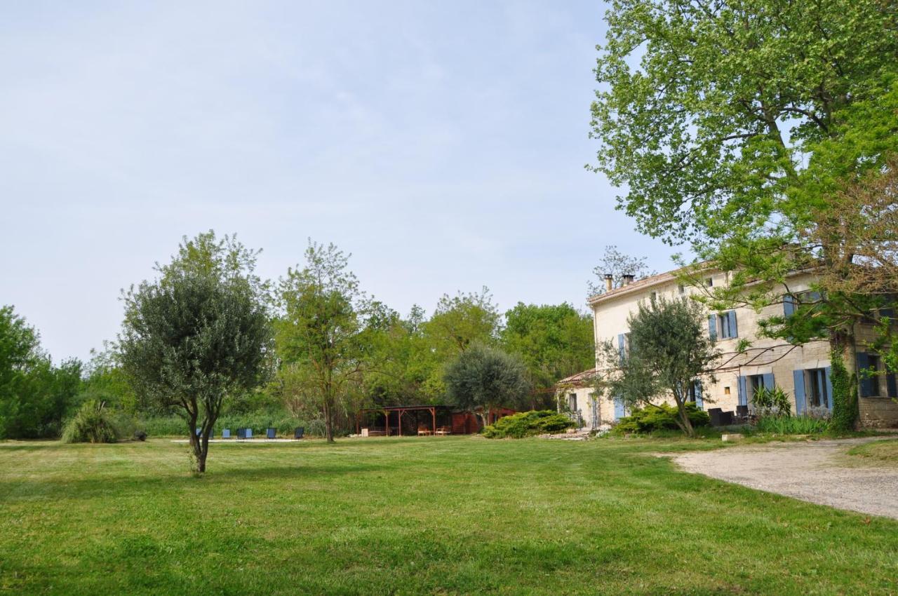 Le Mas Des Cerisiers Jacuzzi Et Sauna Inclus Pour Tous Les Logements Avignon Exterior photo